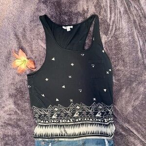 Volcom || Beautiful Minimalist Triangle Tank